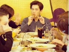 吃瓜的群wx娱乐圈,揭秘吃瓜群里的八卦盛宴